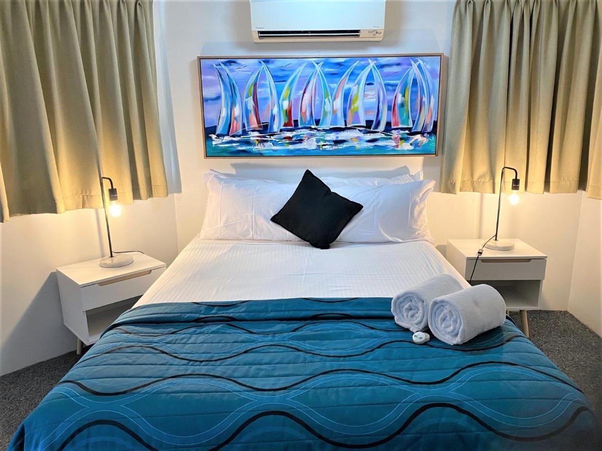 Riviera Resort Hervey Bay Esterno foto