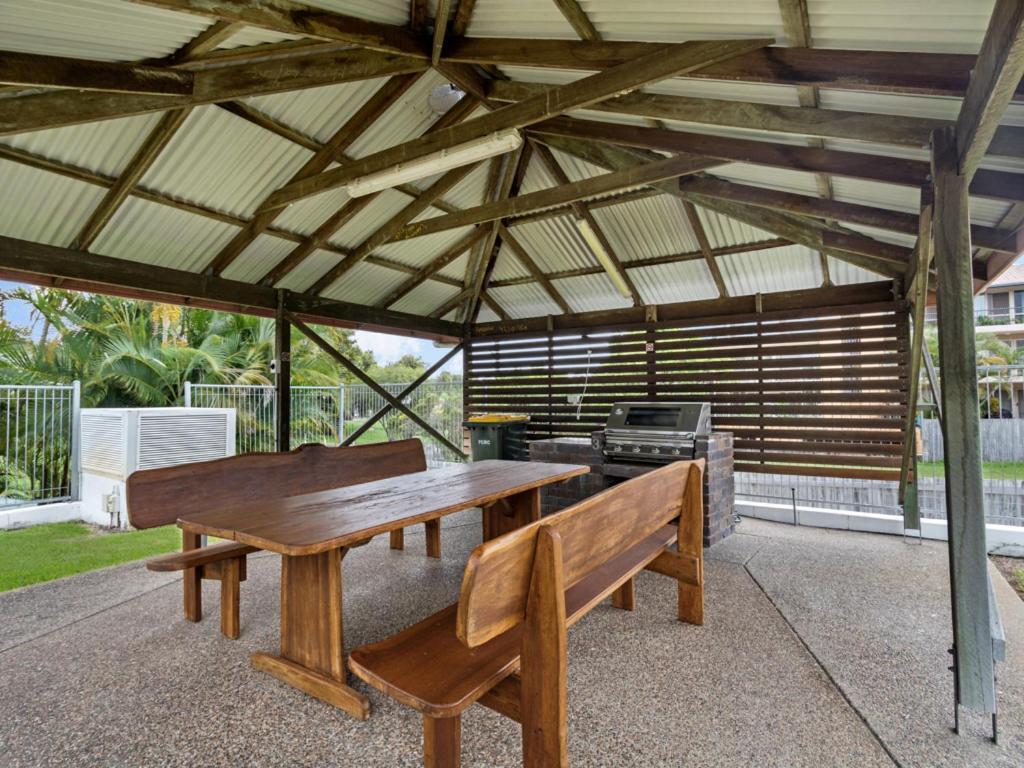 Riviera Resort Hervey Bay Esterno foto