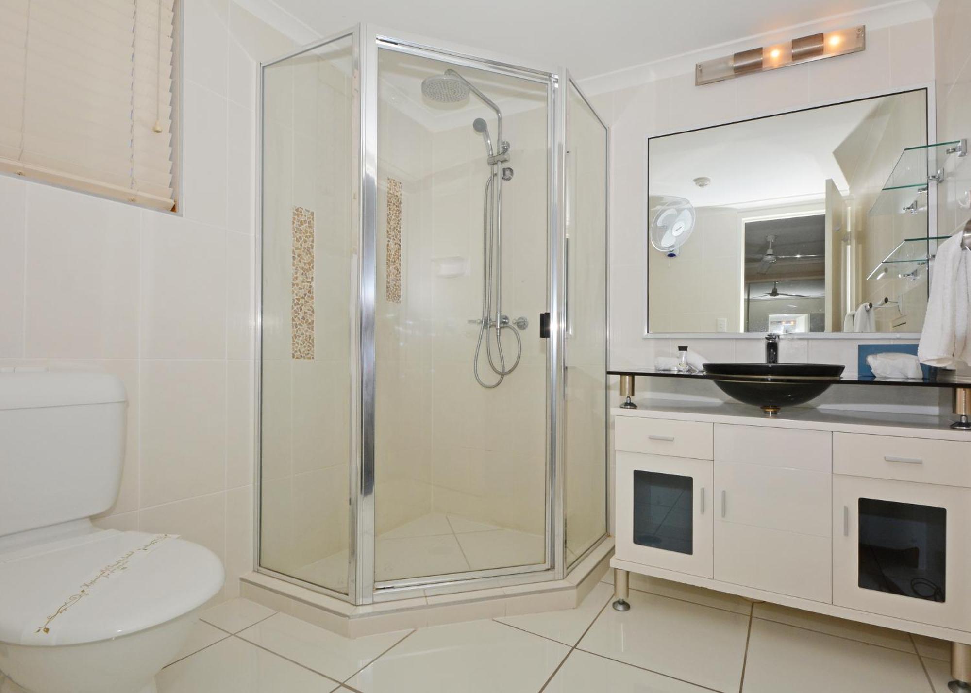 Riviera Resort Hervey Bay Esterno foto